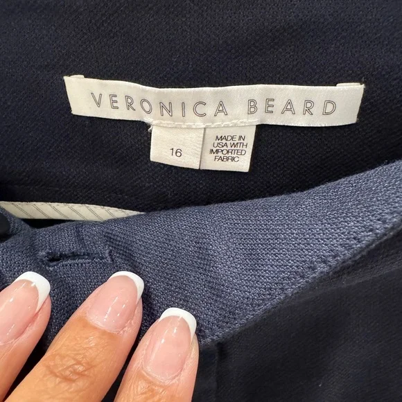 Veronica Beard Navy Blue Cropped Wide-leg Trousers with Gold Buttons - Size 16 - Picture 5 of 6